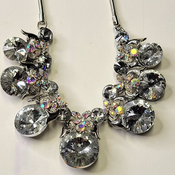 Vintage Clear Crystal Rhinestones Silvertone Necklace - Picture 5 of 12